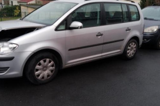 Pare choc arriere VOLKSWAGEN TOURAN 1