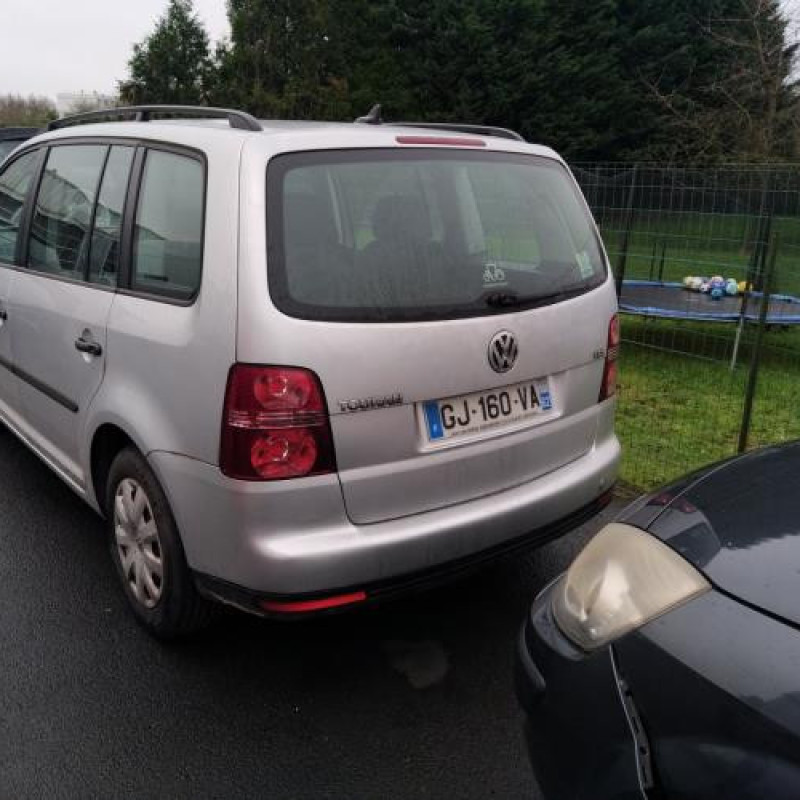 Pare choc arriere VOLKSWAGEN TOURAN 1 Photo n°10