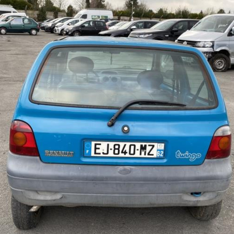 Pompe à carburant RENAULT TWINGO 1 Photo n°9