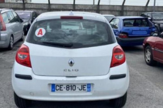 Pare choc arriere RENAULT CLIO 3