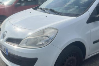 Pare choc arriere RENAULT CLIO 3