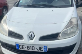 Pare choc arriere RENAULT CLIO 3