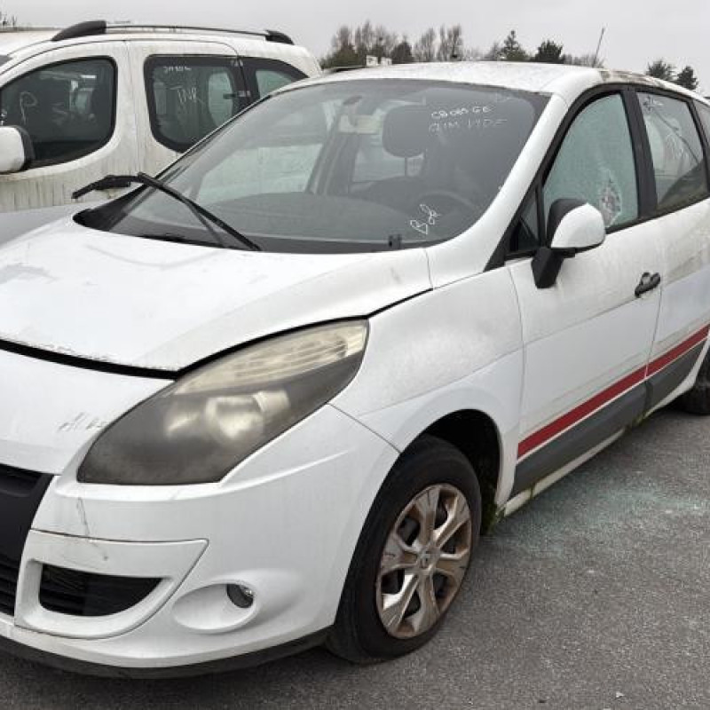 Renfort pare choc avant (traverse) RENAULT SCENIC 3 Photo n°8