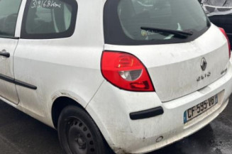 Pare choc arriere RENAULT CLIO 3