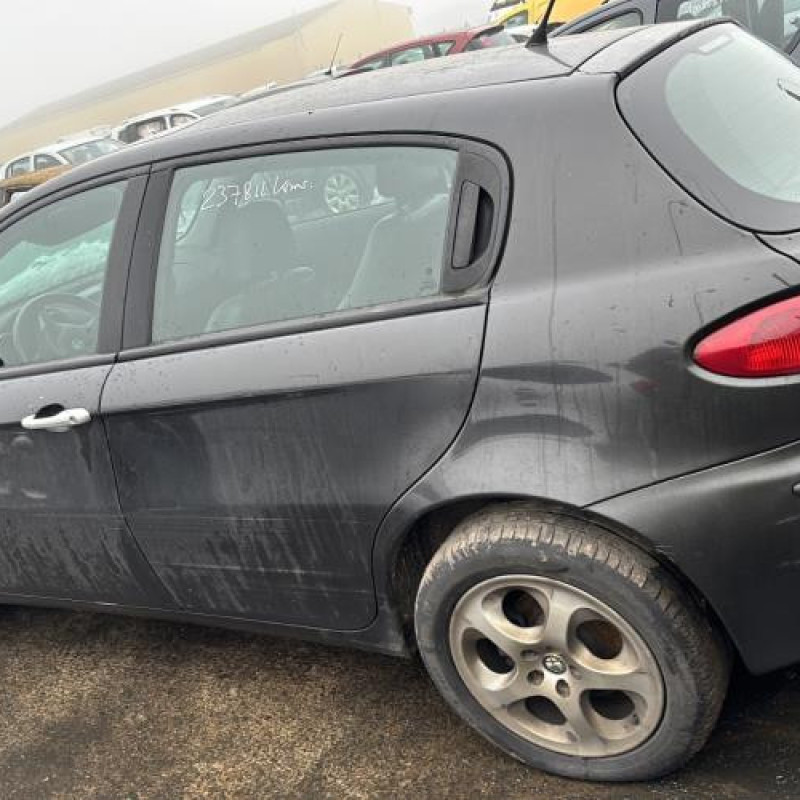 Aile avant gauche ALFA ROMEO 147 Photo n°10