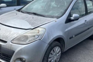 Custode arriere droit RENAULT CLIO 3