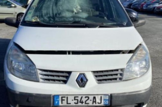 Pare choc arriere RENAULT SCENIC 2