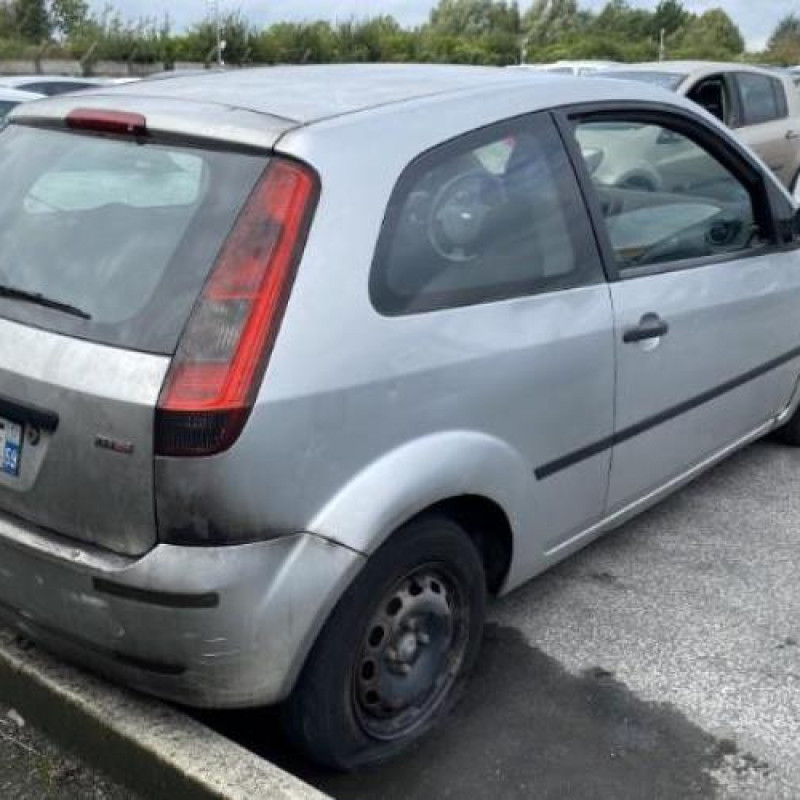 Aile avant gauche FORD FIESTA 5 Photo n°7