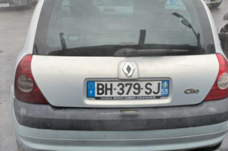 Pare choc arriere RENAULT CLIO 2