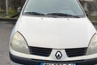 Pare choc arriere RENAULT CLIO 2