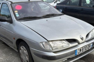 Aile avant gauche RENAULT MEGANE 1