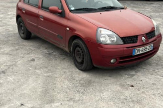 Pare choc arriere RENAULT CLIO 2