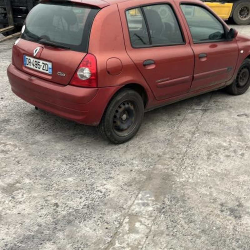 Pare choc arriere RENAULT CLIO 2 Photo n°9