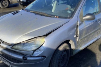 Pare choc arriere PEUGEOT 206