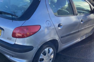 Pare choc arriere PEUGEOT 206