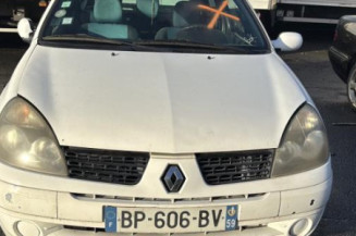 Custode arriere droit RENAULT CLIO 2