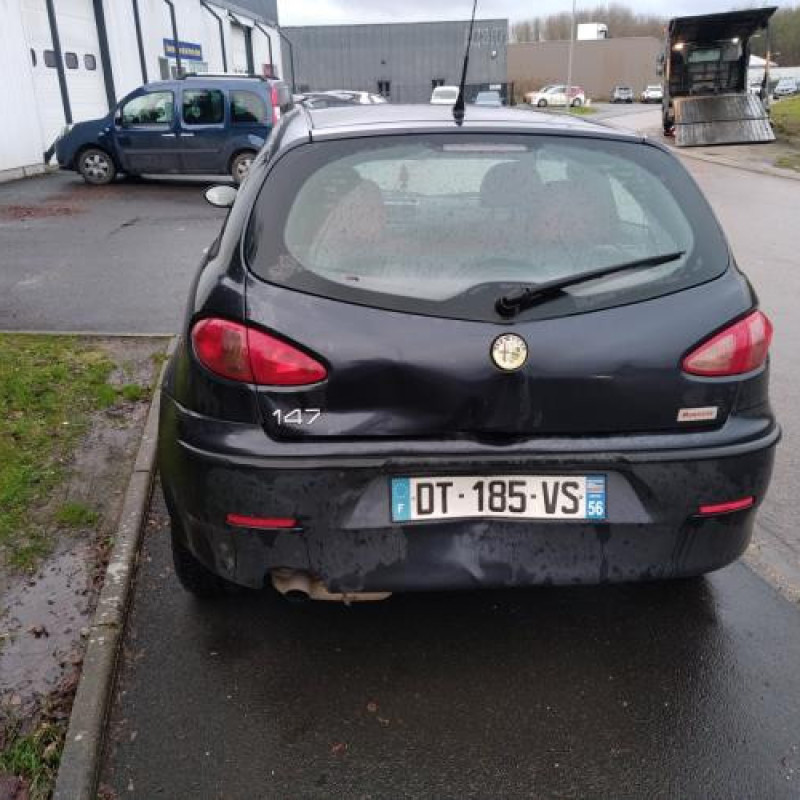 Custode arriere droit ALFA ROMEO 147 Photo n°4