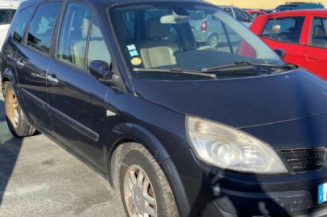 Custode arriere droit RENAULT GRAND SCENIC 2