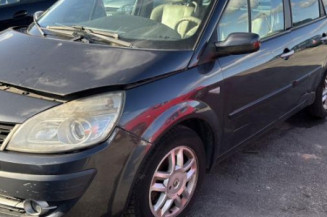 Custode arriere droit RENAULT GRAND SCENIC 2