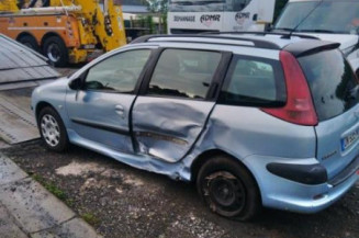 Pare choc arriere PEUGEOT 206