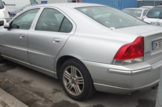 Pare choc arriere VOLVO S 60 1