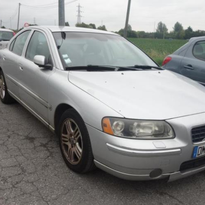 Pare choc arriere VOLVO S 60 1 Photo n°6