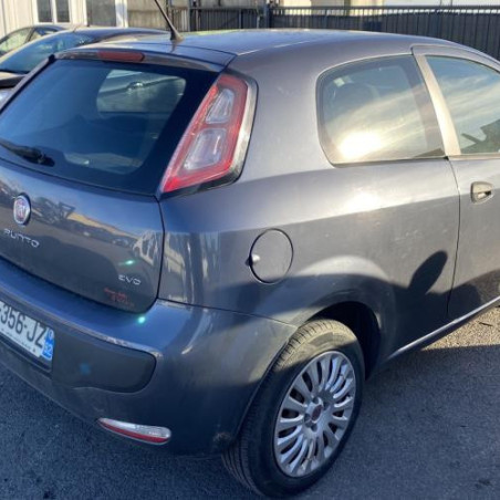 Custode arriere droit FIAT PUNTO EVO 3