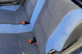 Poignee interieur arriere droit PEUGEOT 106