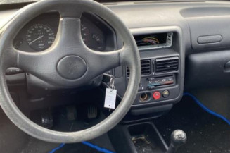 Poignee interieur arriere droit PEUGEOT 106