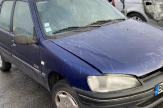 Pare choc arriere PEUGEOT 106