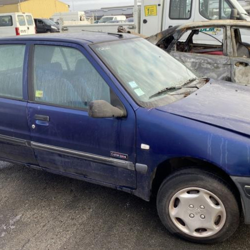 Pare choc arriere PEUGEOT 106 Photo n°7