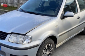 Pare choc arriere VOLKSWAGEN POLO 3