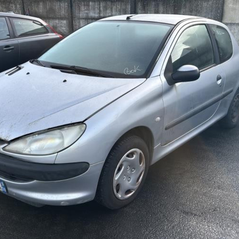 Pare choc arriere PEUGEOT 206 Photo n°7