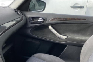 Poignee interieur arriere droit FORD GALAXY 2