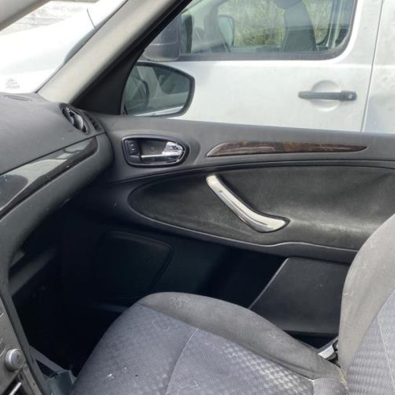 Poignee interieur arriere droit FORD GALAXY 2 Photo n°8