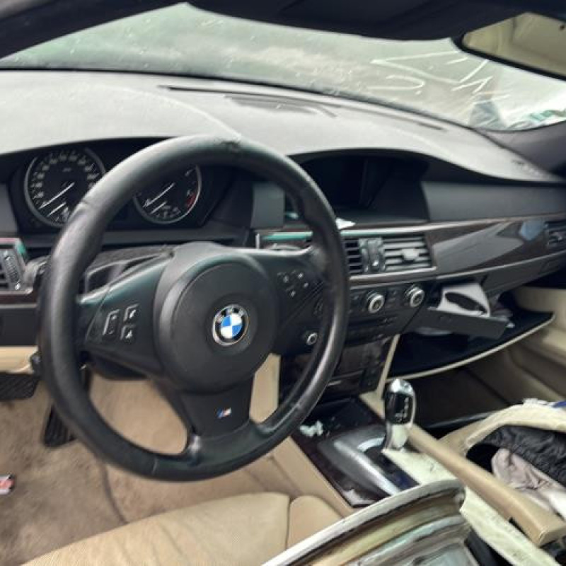 Poignee interieur arriere droit BMW SERIE 5 E60 Photo n°12