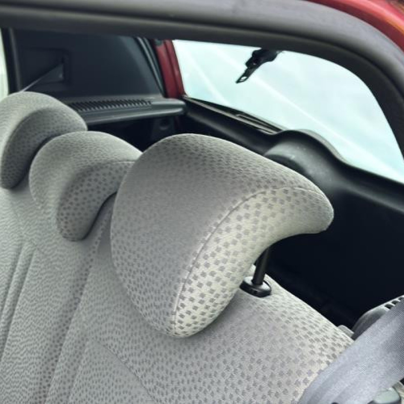 Poignee interieur arriere droit RENAULT CLIO 2 Photo n°12