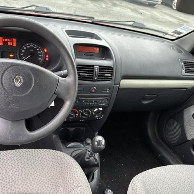 Poignee interieur arriere droit RENAULT CLIO 2 Photo n°13