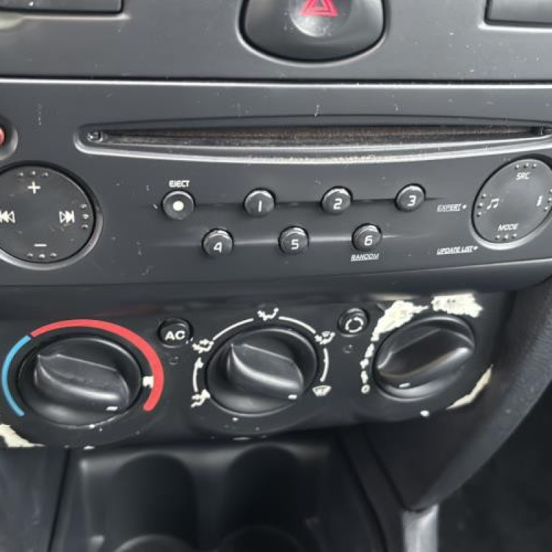 Poignee interieur arriere droit RENAULT CLIO 2 Photo n°17