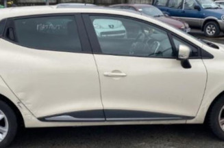 Pompe à carburant RENAULT CLIO 4