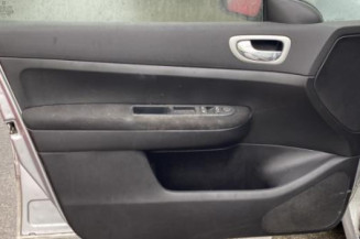 Poignee interieur arriere droit PEUGEOT 307