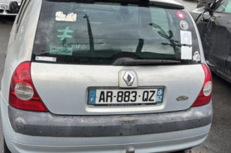 Pare choc arriere RENAULT CLIO 2