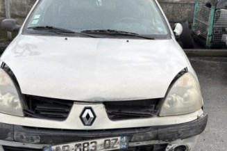 Pare choc arriere RENAULT CLIO 2