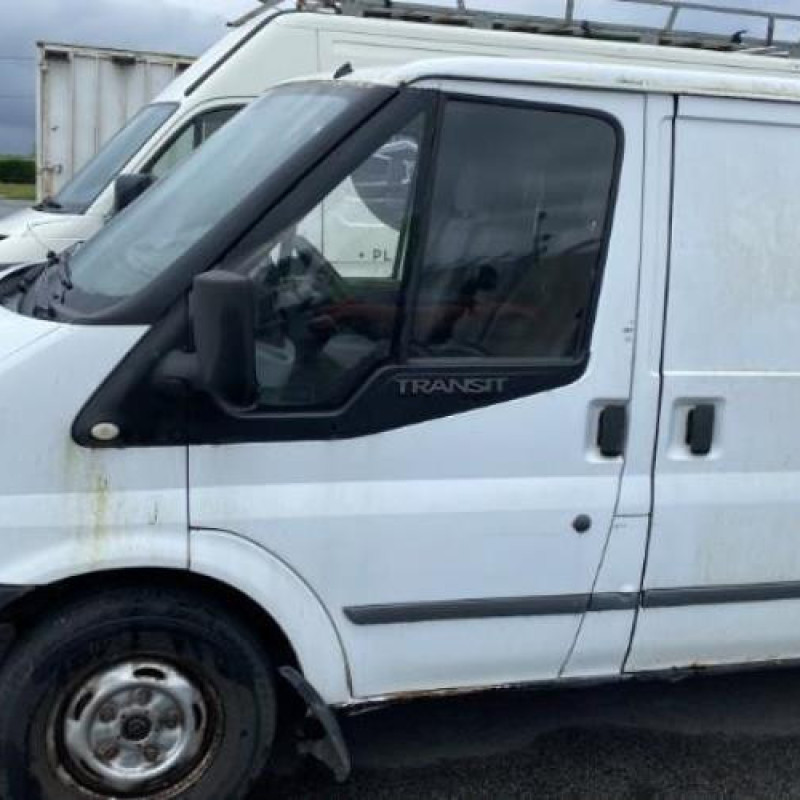 Pare choc arriere FORD TRANSIT 4 Photo n°1