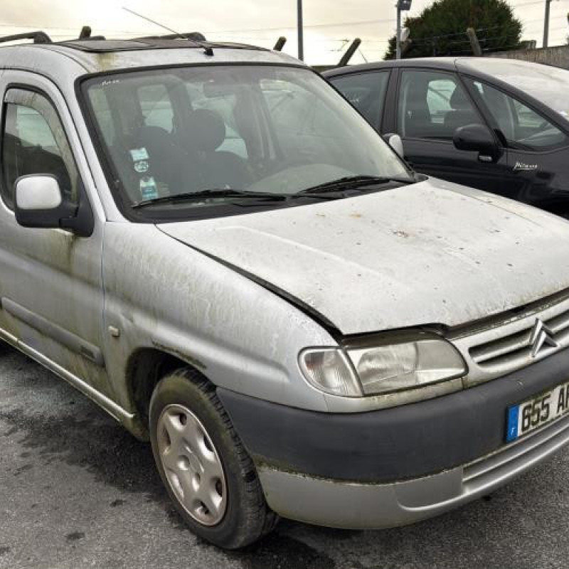 Pare choc avant CITROEN BERLINGO 1 Photo n°8