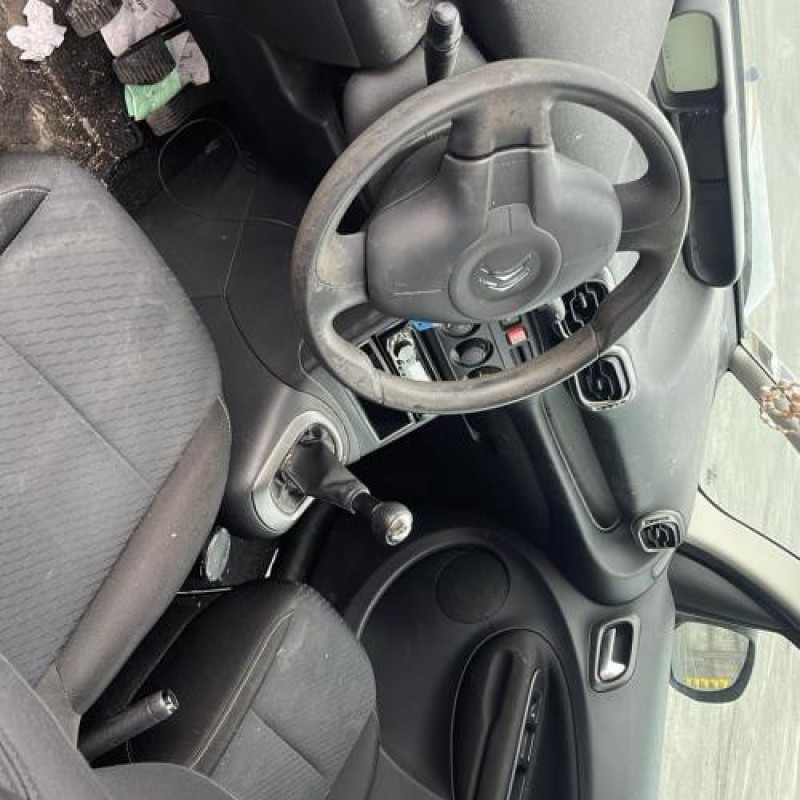 Pare choc arriere CITROEN C3 PICASSO Photo n°8