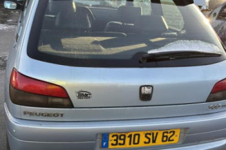 Custode arriere droit PEUGEOT 306