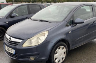 Custode arriere droit OPEL CORSA D Photo n°1