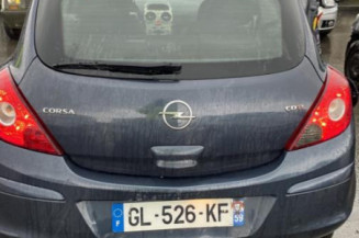 Custode arriere droit OPEL CORSA D