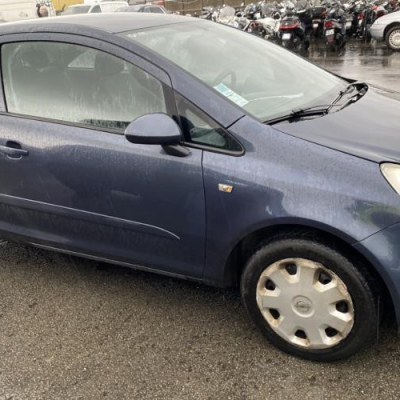 Custode arriere droit OPEL CORSA D Photo n°8